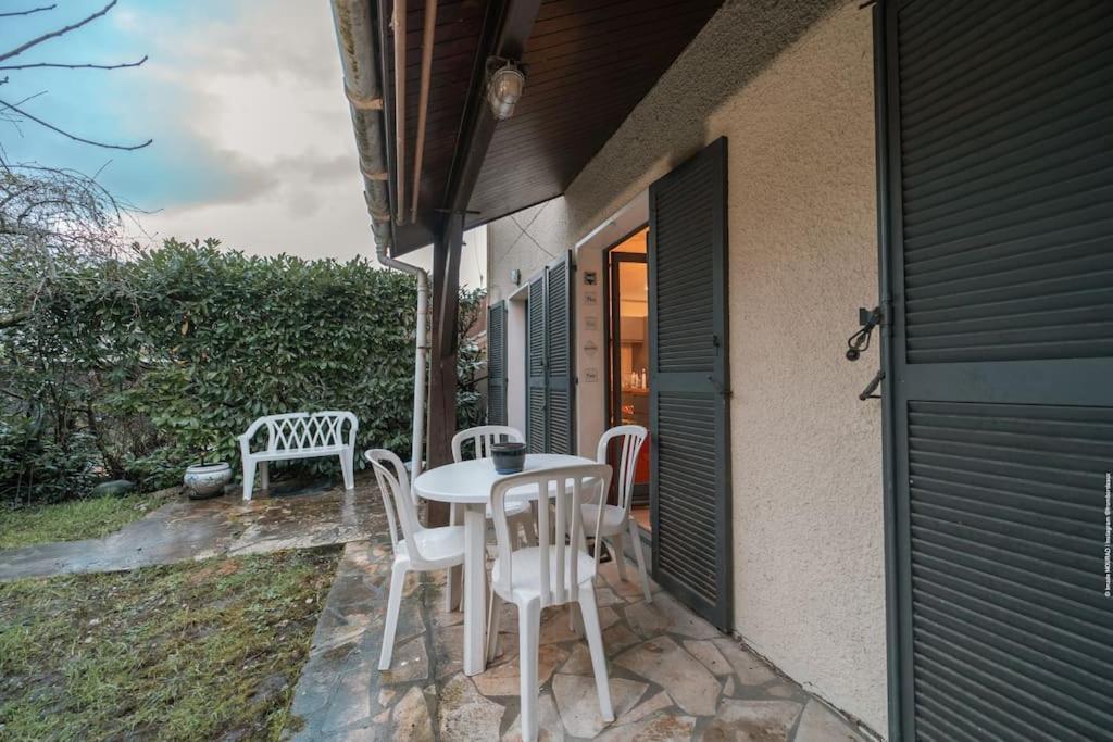 Maison Et Jardin Au Domaine Universitaire Villa *